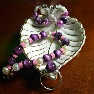 Hand-made fashion jewelry